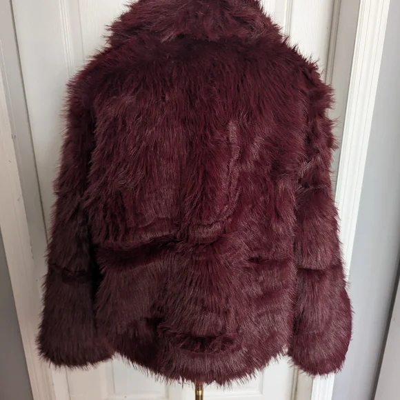 Women's Burgundy Faux Fur Jacket - Size XL - Picture 3 of 5